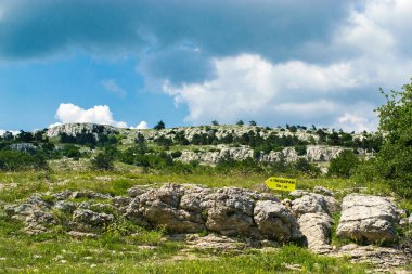 Bulutların üzerinde yayla