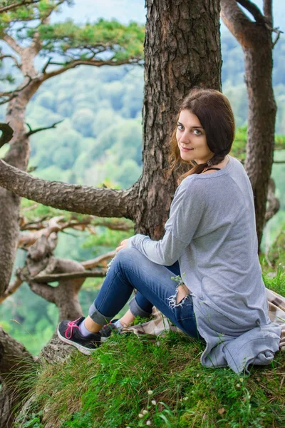 Schöne Mädchen-Reisende — Stockfoto