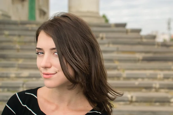 Close up portrait of a charming girl — Stockfoto