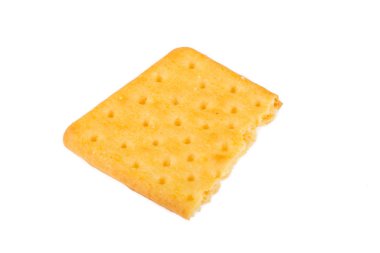 Beyaz arka plan üzerinde peynir bisküvi