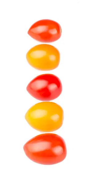 Beyaz arka plan üzerinde sarı ve kırmızı kiraz domates — Stok fotoğraf