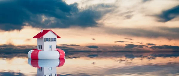 Lifebuoy 'daki açık denizde bir ev. Ev güvenliği kavramı 3D görüntüleme