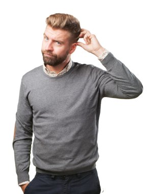 endişeli ifade ile sarışın adam