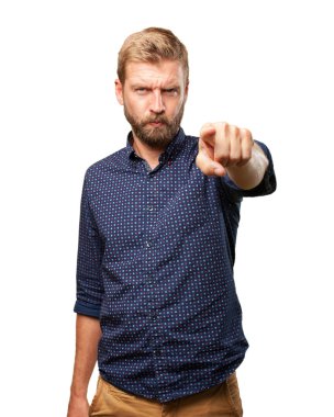 kızgın ifade ile sarışın iş adamı