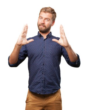 mutlu ifade ile sarışın iş adamı