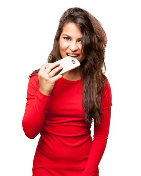 Joven negro chica con teléfono móvil — Foto de Stock