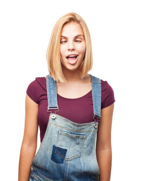 Junge blonde Mädchen mit glücklichem Gesichtsausdruck — Stockfoto