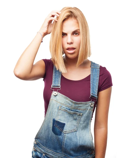 Blond tjej med orolig uttryck — Stockfoto