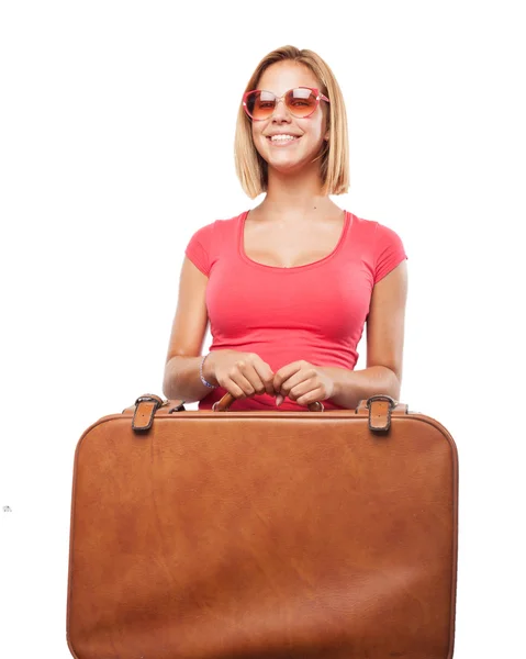 Chica rubia joven con maleta — Foto de Stock