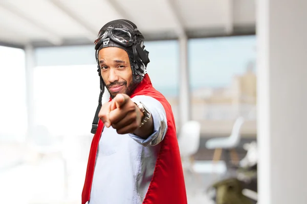 Schwarzer Pilot mit glücklichem Gesichtsausdruck — Stockfoto