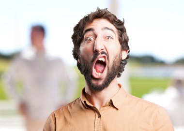 komik ifade ile çılgın adam