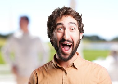 komik ifade ile çılgın adam