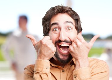 komik ifade ile çılgın adam