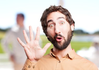 komik ifade ile çılgın adam