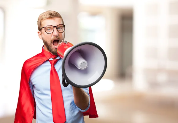 Loira herói homem com megafone — Fotografia de Stock