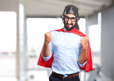 kızgın ifade ile çılgın adam