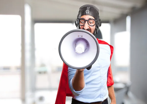 Louco herói homem com megafone — Fotografia de Stock
