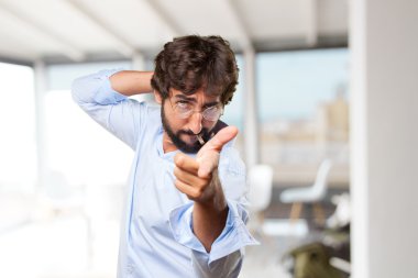 deli hippi adam sigara sigara