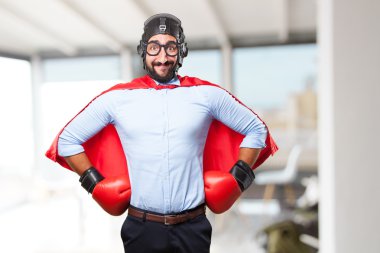 Boks eldivenleri deli kahraman adam