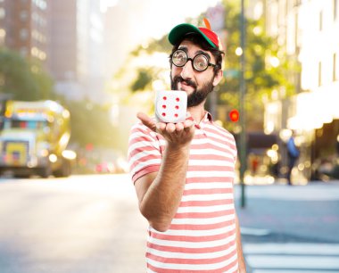 Küp ile aptal çılgın adam