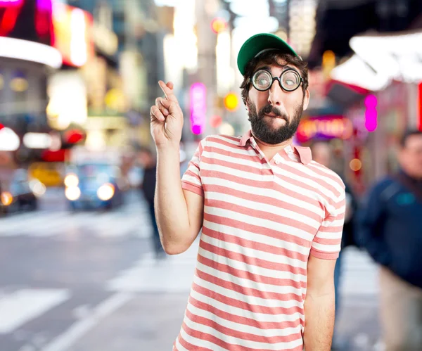 Irrer Mann mit besorgtem Gesichtsausdruck — Stockfoto