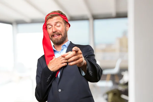 Homem de negócios loiro com expressão feliz — Fotografia de Stock