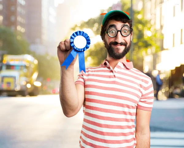 Narr verrückter Mann mit Medaille — Stockfoto