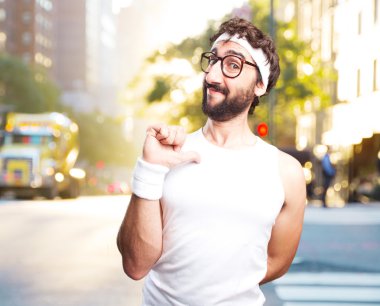 mutlu ifade ile genç deli sporcu