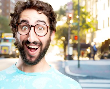 mutlu ifade ile çılgın adam