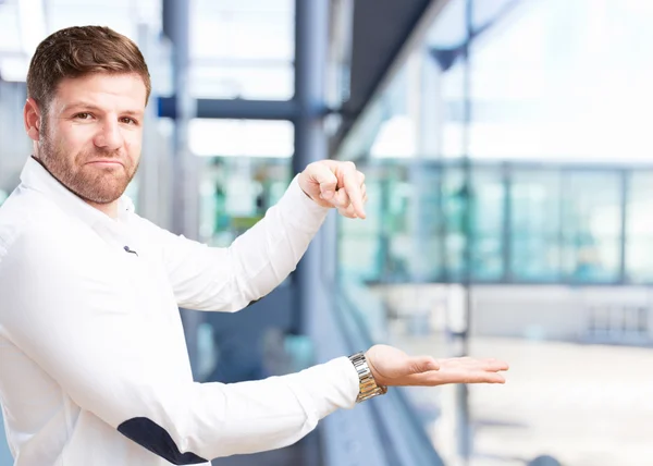 Joven hombre de negocios con expresión feliz —  Fotos de Stock