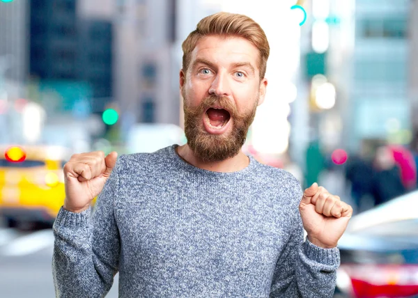 Hipster rubio con expresión sorprendida — Foto de Stock