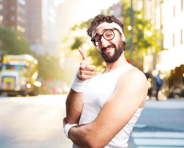 Jovem desportista louco com expressão feliz — Fotografia de Stock