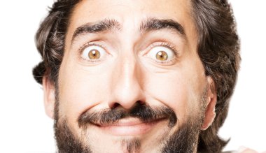 Genç serin adam şaşkın