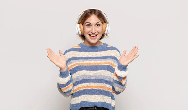 Young Blonde Woman Feeling Happy Excited Surprised Shocked Smiling Astonished — Stock Photo, Image