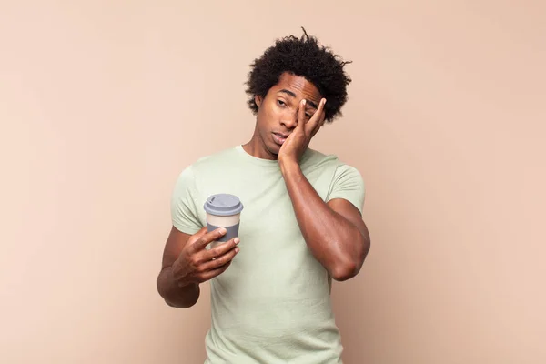 Jovem Negro Afro Homem Sentindo Entediado Frustrado Sonolento Depois Uma — Fotografia de Stock