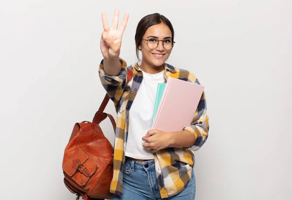 Jovem Hispânico Mulher Sorrindo Olhando Amigável Mostrando Número Três Terceiro — Fotografia de Stock