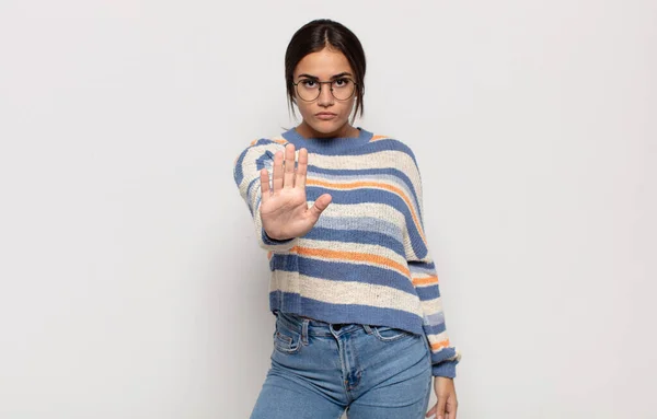 Pretty Young Woman Looking Serious Stern Displeased Angry Showing Open — Stock Photo, Image