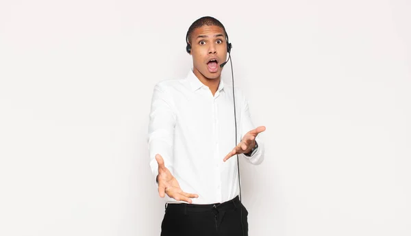 Young Black Man Open Mouthed Amazed Shocked Astonished Unbelievable Surprise — Stock Photo, Image