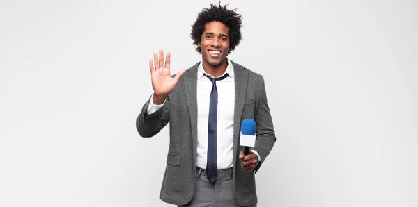 Joven Negro Hombre Como Presentador Televisión —  Fotos de Stock