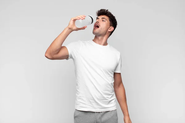 Joven Entrenando Concepto Deportivo —  Fotos de Stock