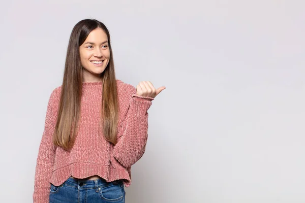 Expresión Mujer Preety Concepto Con Espacio Copia —  Fotos de Stock