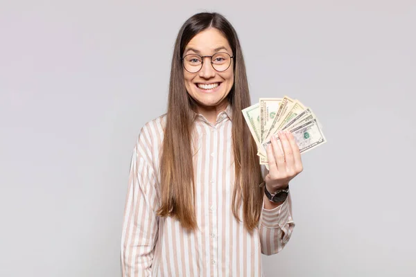 Bella Donna Che Sembra Felice Piacevolmente Sorpreso Eccitato Con Espressione — Foto Stock