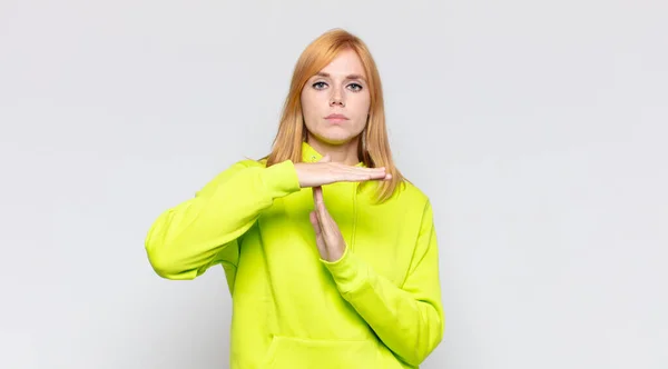 Red Head Pretty Woman Looking Serious Stern Angry Displeased Making — Stock Photo, Image