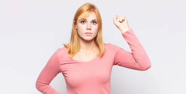 Red Head Pretty Woman Feeling Serious Strong Rebellious Raising Fist — Stock Photo, Image