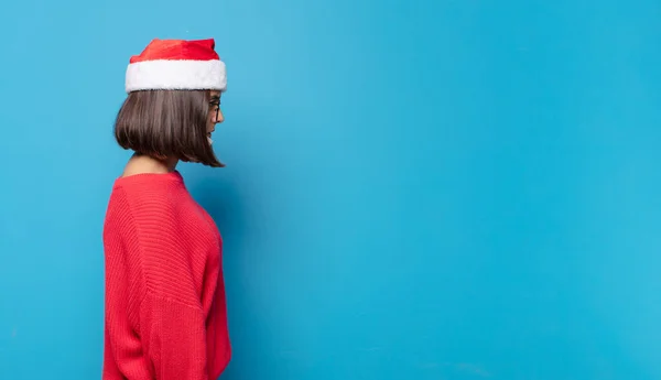 Jolie Femme Avec Chapeau Père Noël Concept Noël — Photo