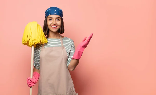 Young Woman Housekeeper Feeling Happy Surprised Cheerful Smiling Positive Attitude — Stock Photo, Image