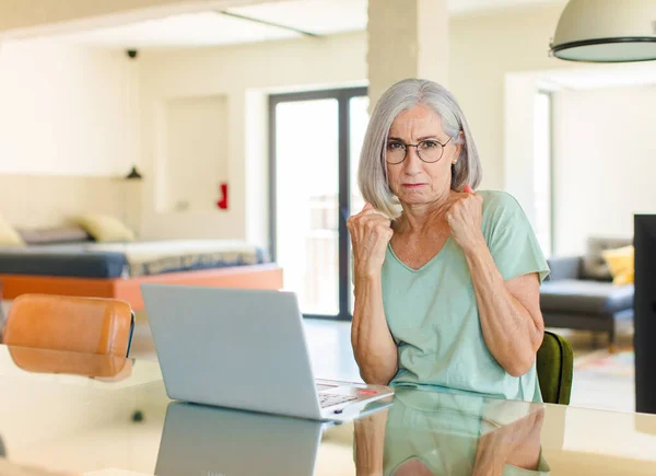 Middle Age Woman Looking Confident Angry Strong Aggressive Fists Ready — Stock Photo, Image