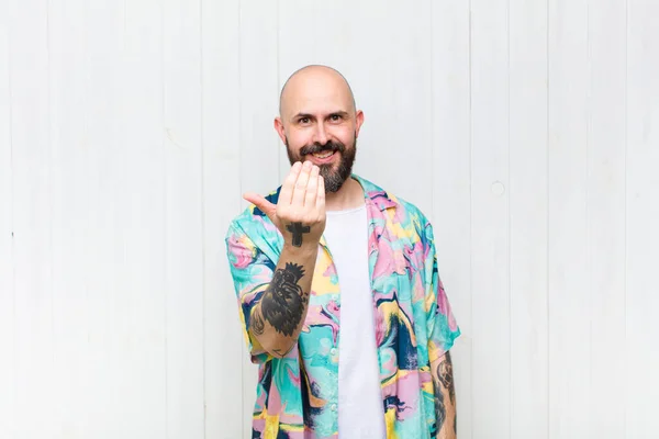 Homem Careca Sentindo Feliz Bem Sucedido Confiante Enfrentando Desafio Dizendo — Fotografia de Stock