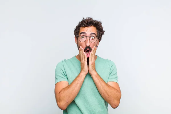 Young Bearded Man Feeling Shocked Scared Looking Terrified Open Mouth — Stock Photo, Image