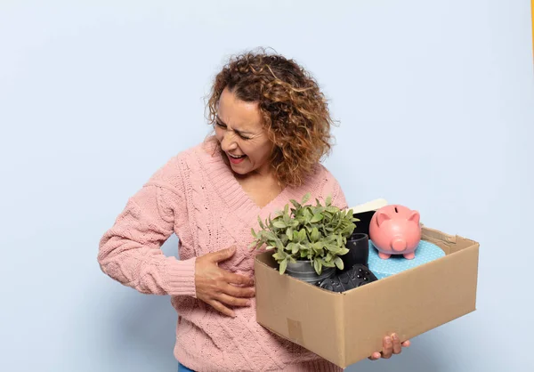 Latino Middelbare Leeftijd Vrouw Lachen Hardop Een Hilarische Grap Gelukkig — Stockfoto